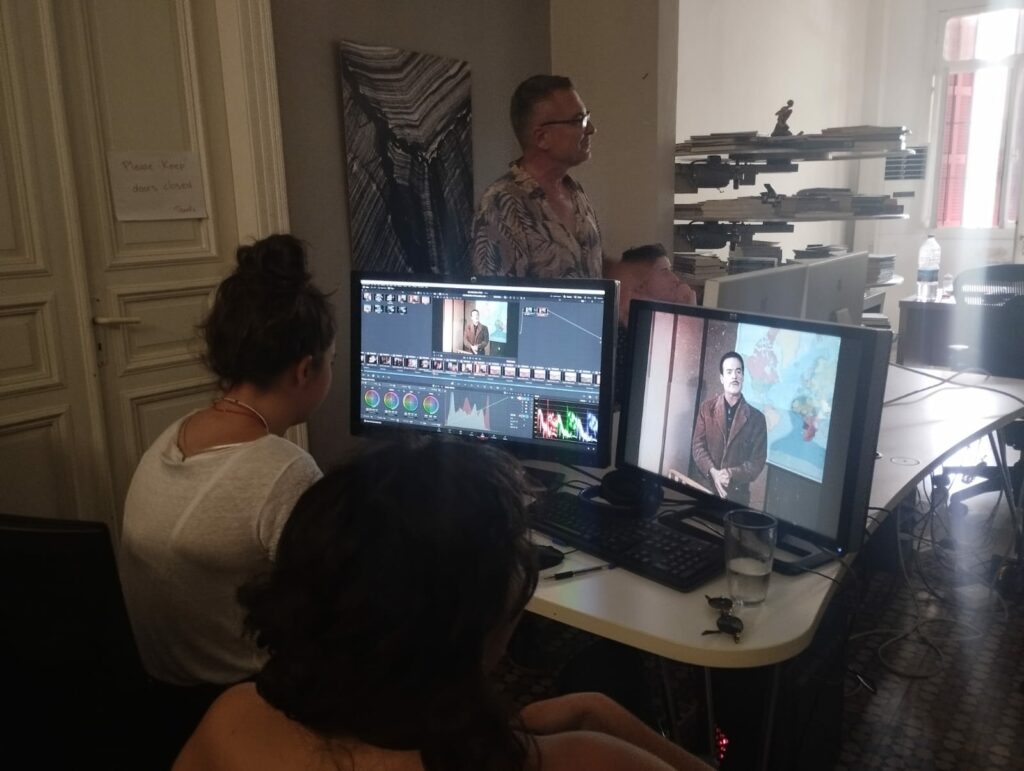 Right and left: introductory presentation of the training program at Wekalet Behna (September 2024).